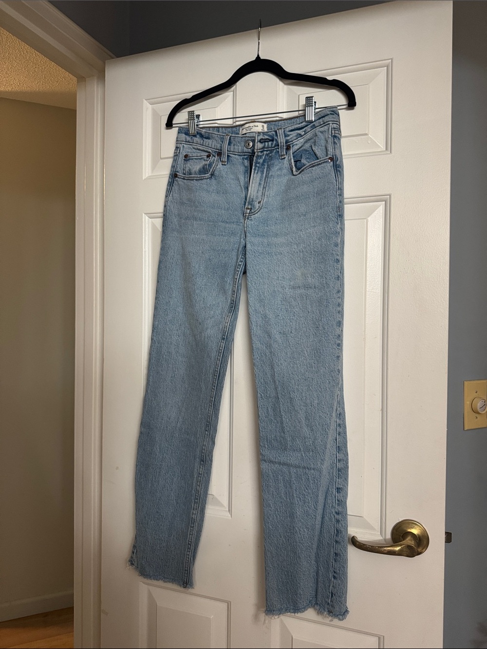 Abercrombie & Fitch Mid Rise Straight Jean with Frayed Hem - Light Wash